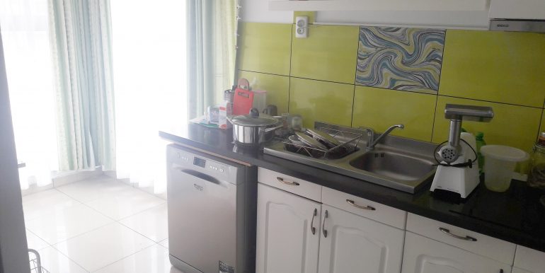 Apartament in vila zona Geamana
