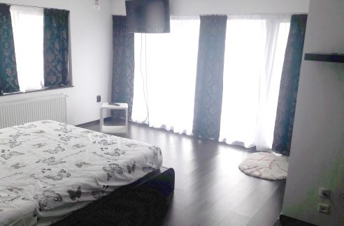 Apartament in vila zona Geamana