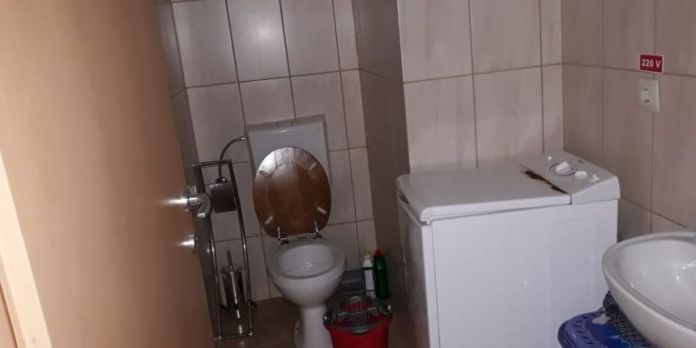 429327271